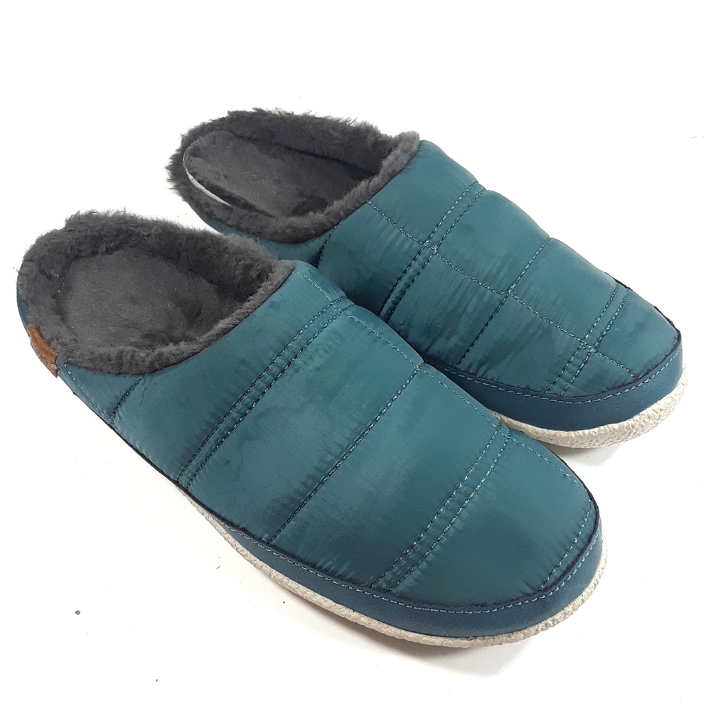 TOMS insulated shoes